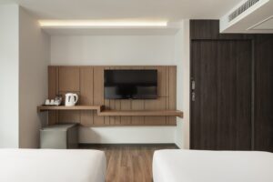 FAMILY CONNECTING ROOM